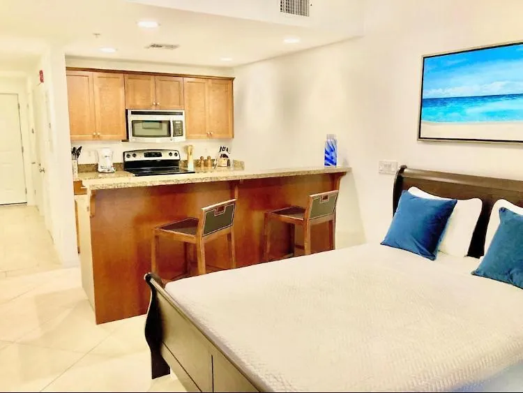 La Vista Azul - Lovely Spacious Condo Close To Grace Bay - Free Wi-Fi Turtle Cove 0*,  Turks And Caicos Islands